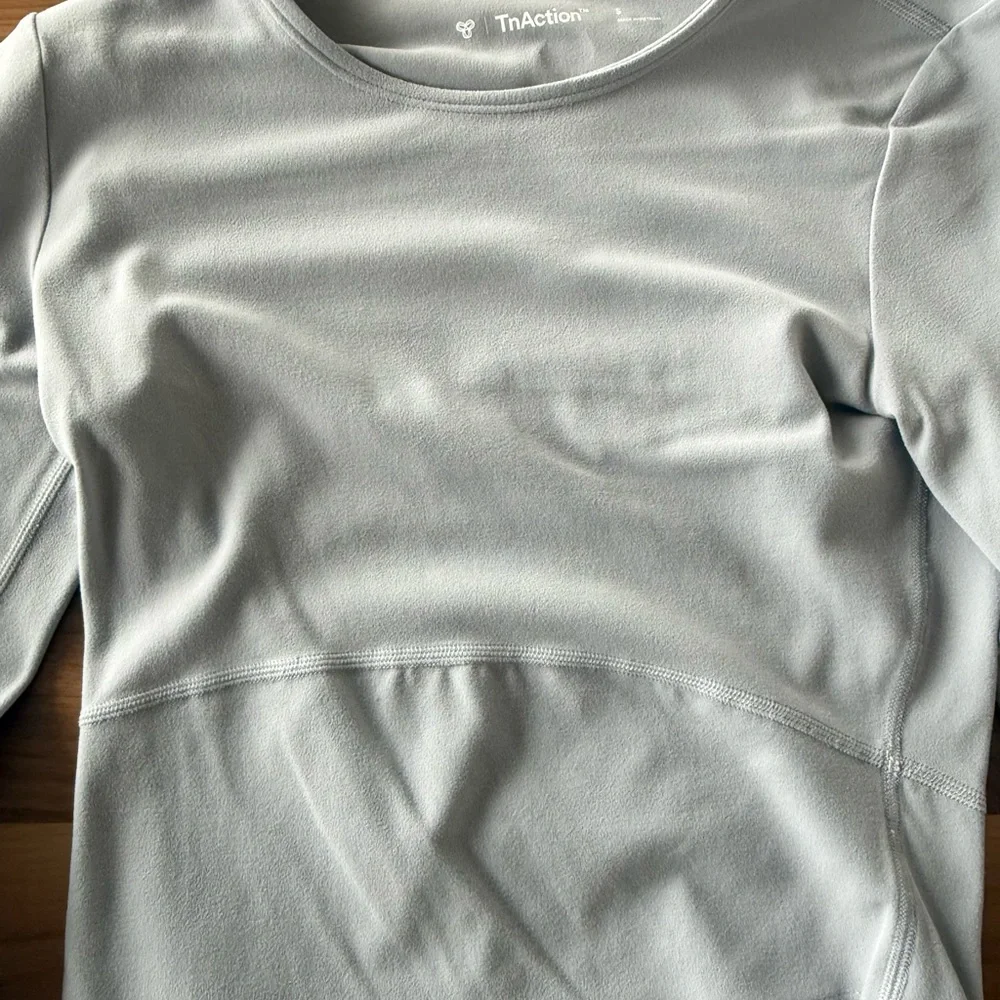TNA Butter Essential Waist Longsleeve top size S - Picture 3 of 7